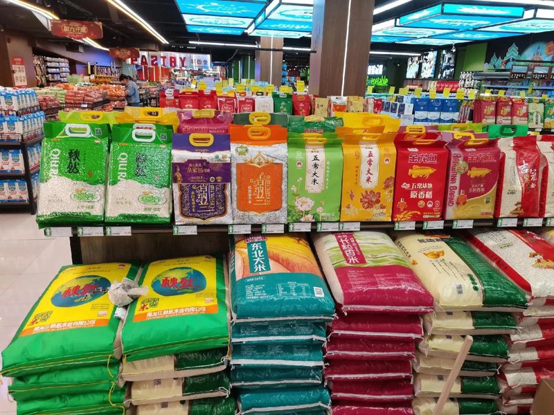 保定食用油批发：市场的动态与趋势